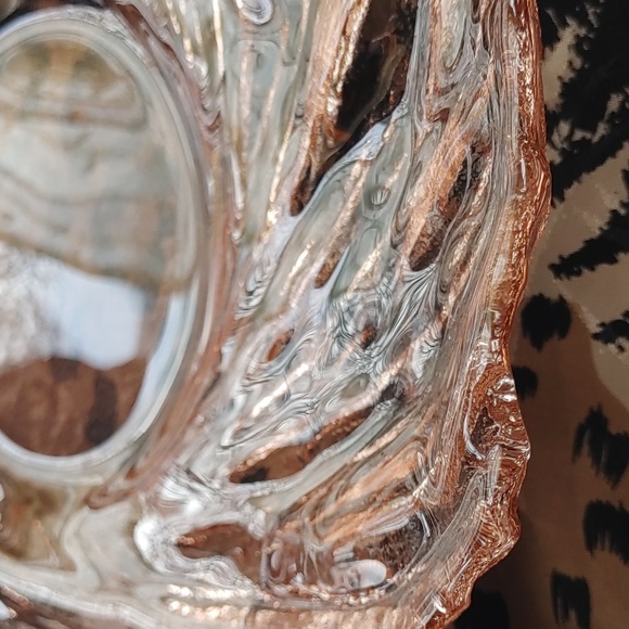 Elegant Pink Glass Decorative Bowl - Picture 3 of 8